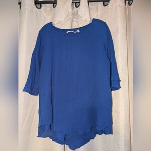 Women's Blue Scoop Neck Layered Hem Top